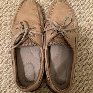 Sperry topsiders